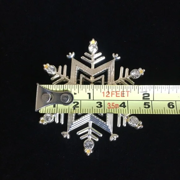 Jewelry - Vintage Silver Tone Snowflake Brooch Pin - Picture 8 of 8